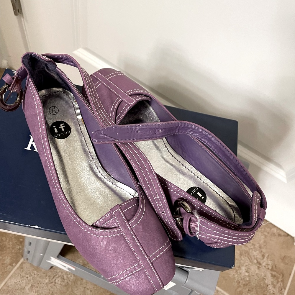 Brand New Lavender Flats